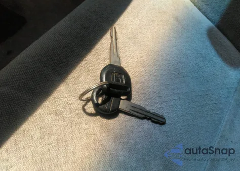 1996 Honda Accord Value из США, поврежденный, VIN 1HGCD5699TA268484